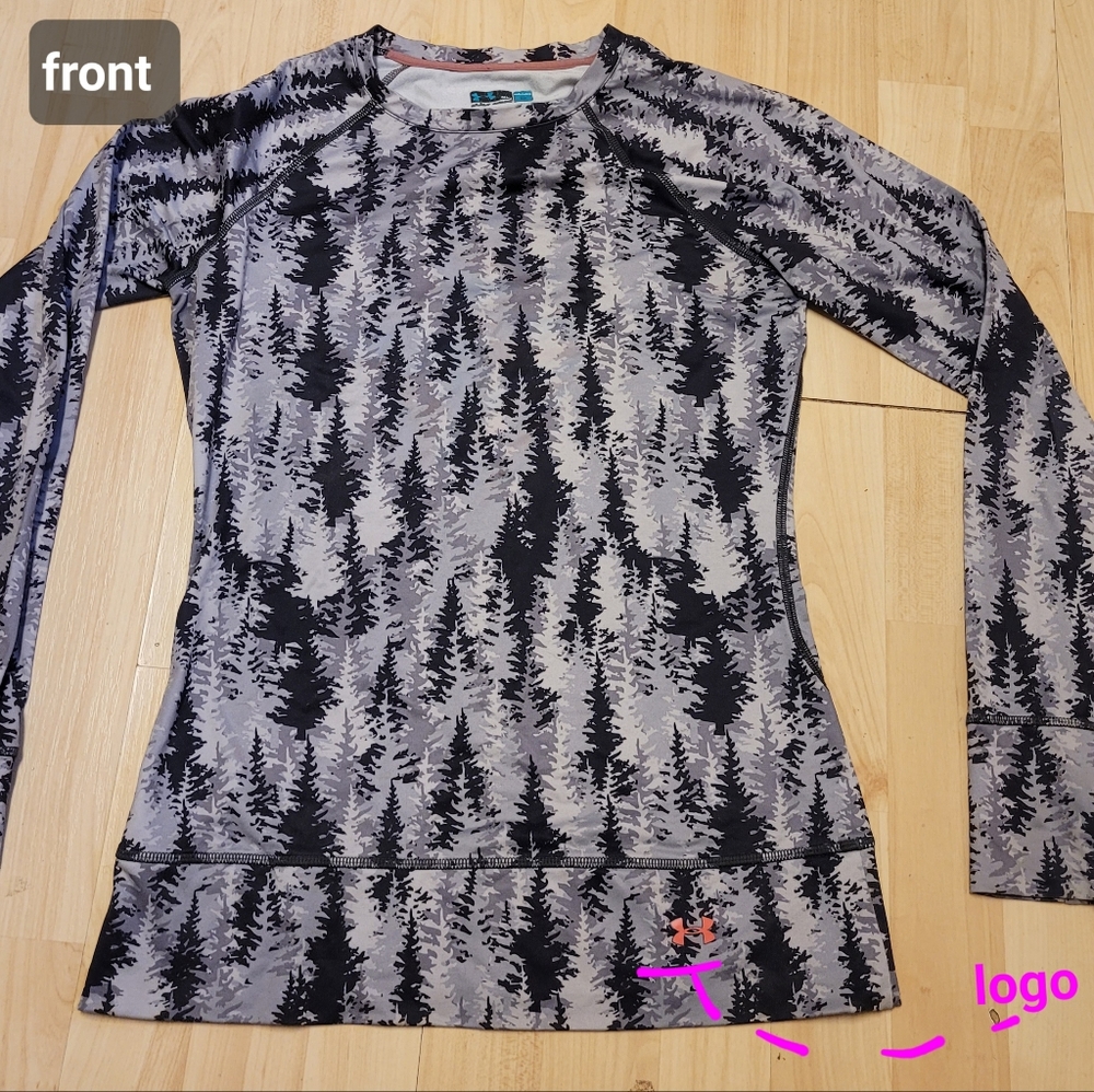 Under Armor fitted women's baselayer size S